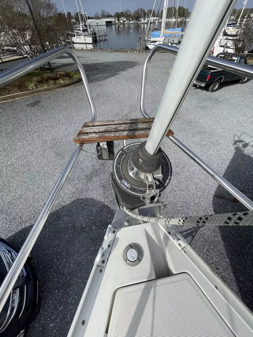 Blitzzen 34ft Bavaria Yacht For Sale Blitzzen 34ft Bavaria Yacht For Sale