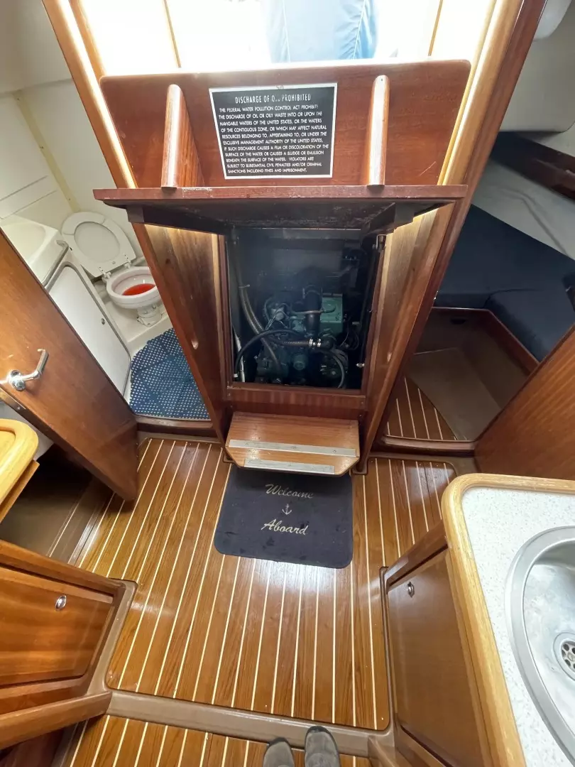 Blitzzen 34ft Bavaria Yacht For Sale Blitzzen 34ft Bavaria Yacht For Sale