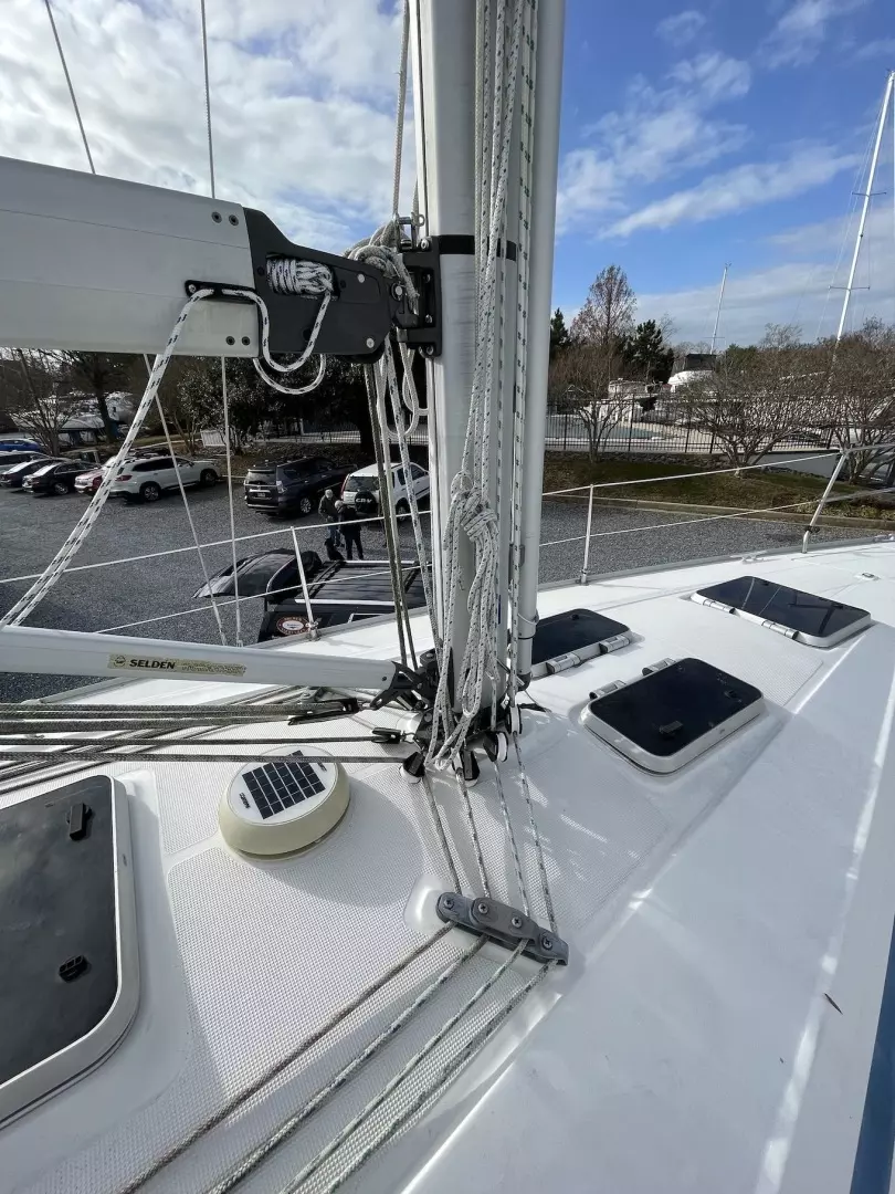 Blitzzen 34ft Bavaria Yacht For Sale Blitzzen 34ft Bavaria Yacht For Sale