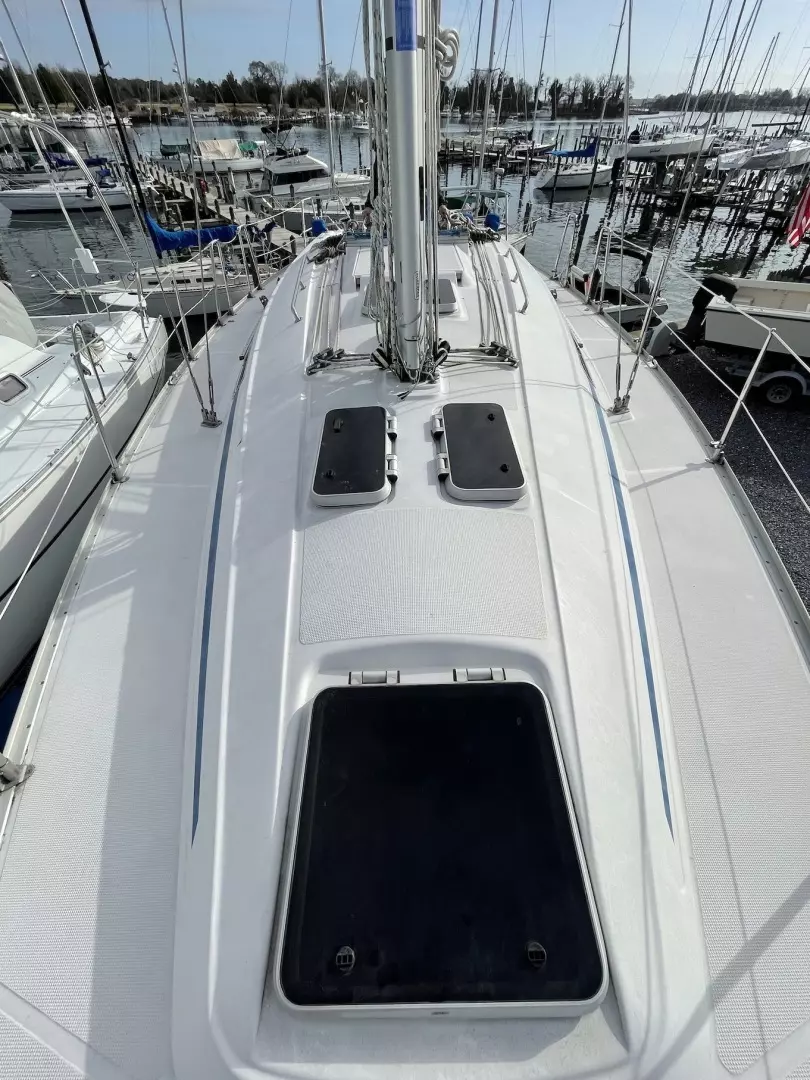 Blitzzen 34ft Bavaria Yacht For Sale Blitzzen 34ft Bavaria Yacht For Sale