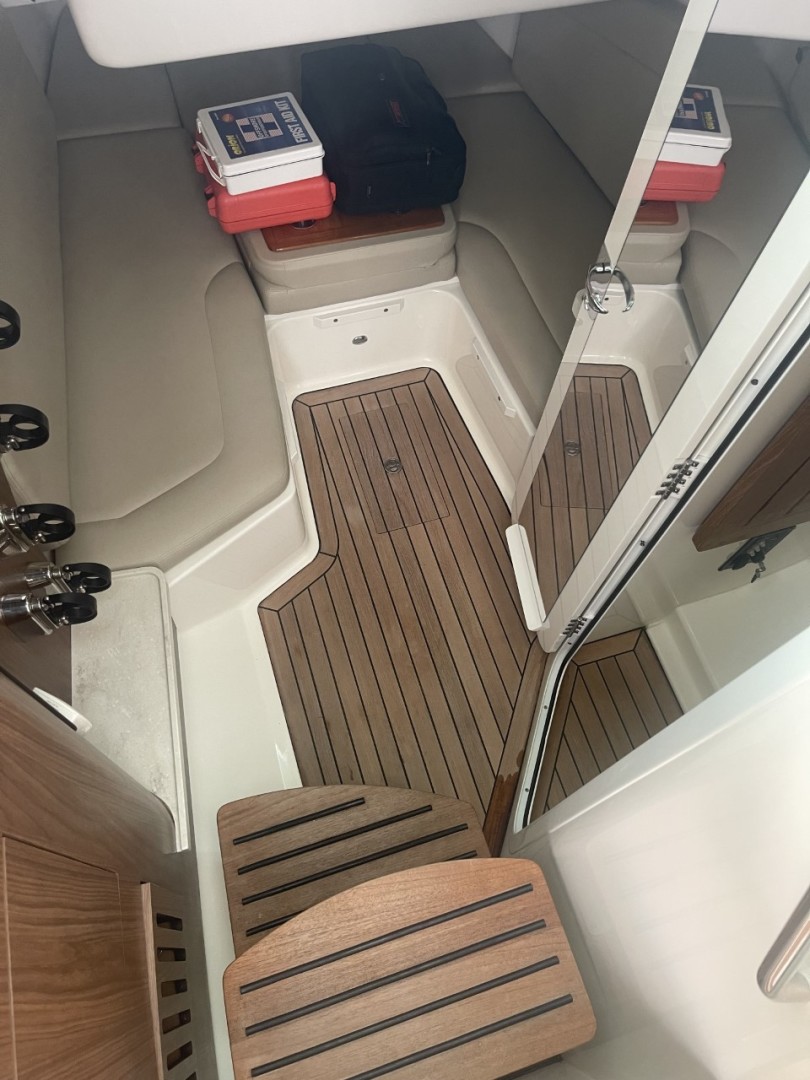 Boston Whaler 38 - Cabin