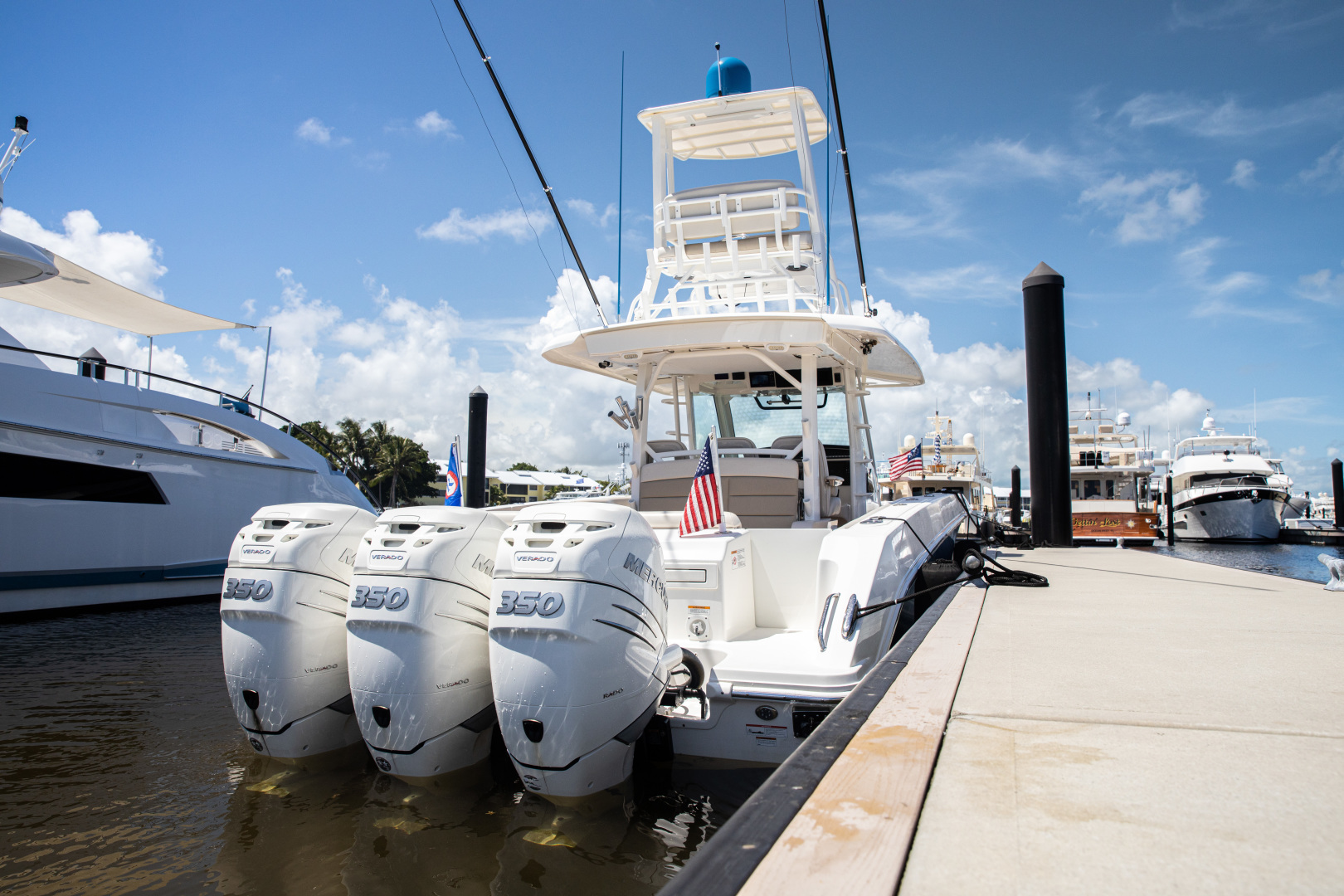 Boston Whaler 38 - Engines
