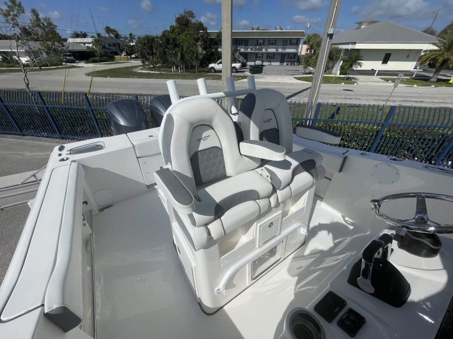 28ft Tidewater Yacht For Sale