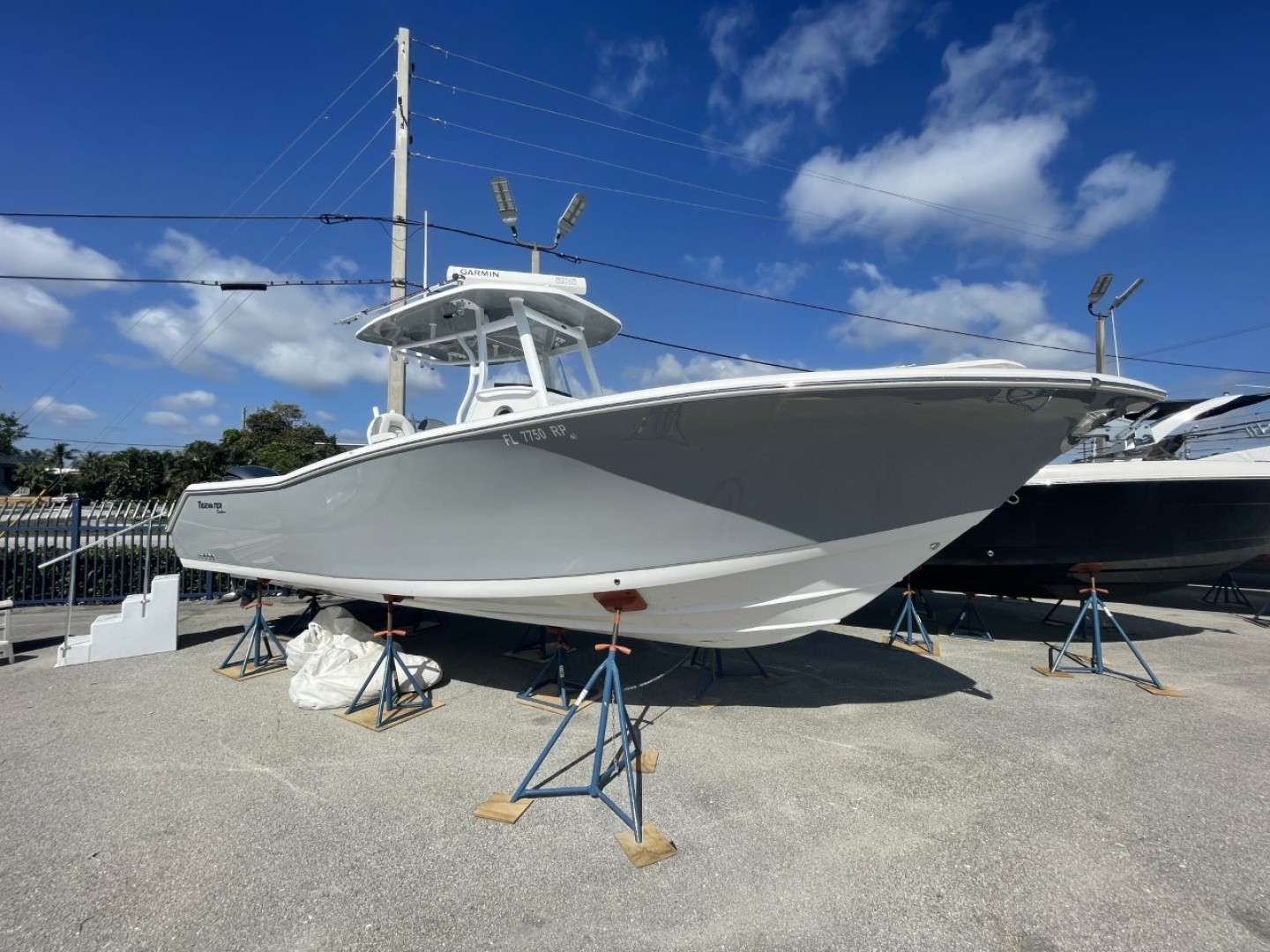 28ft Tidewater Yacht For Sale