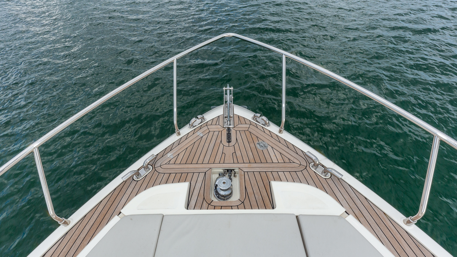 Ferretti 55 HAVEN - Bow