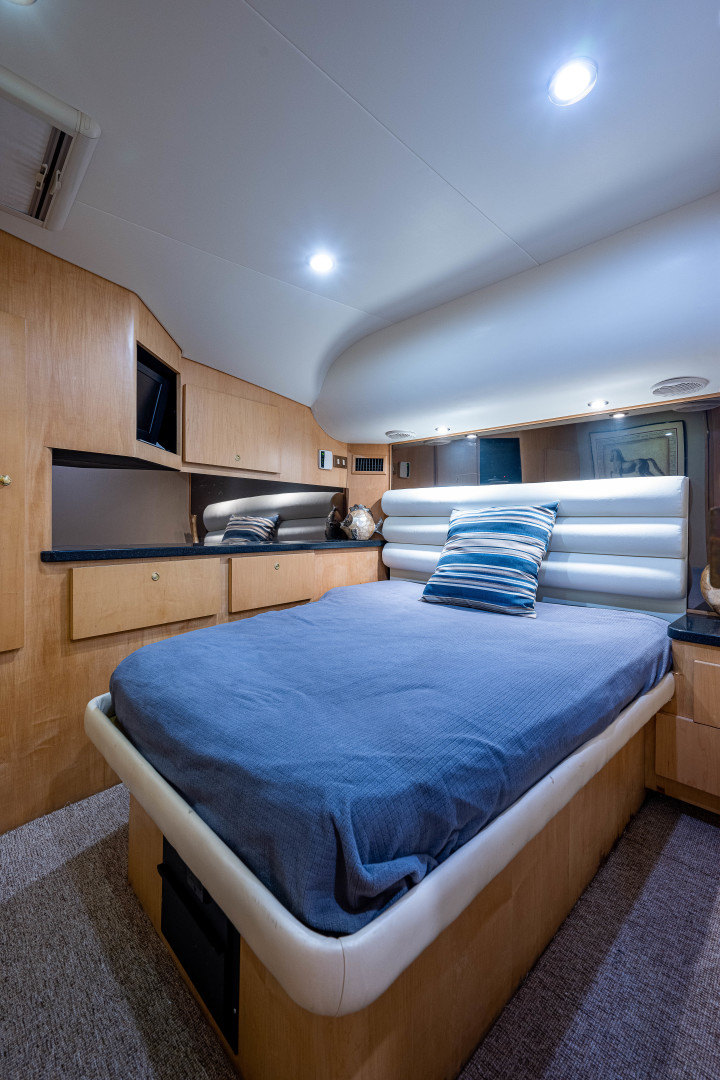 Luhrs 50 - Master Stateroom