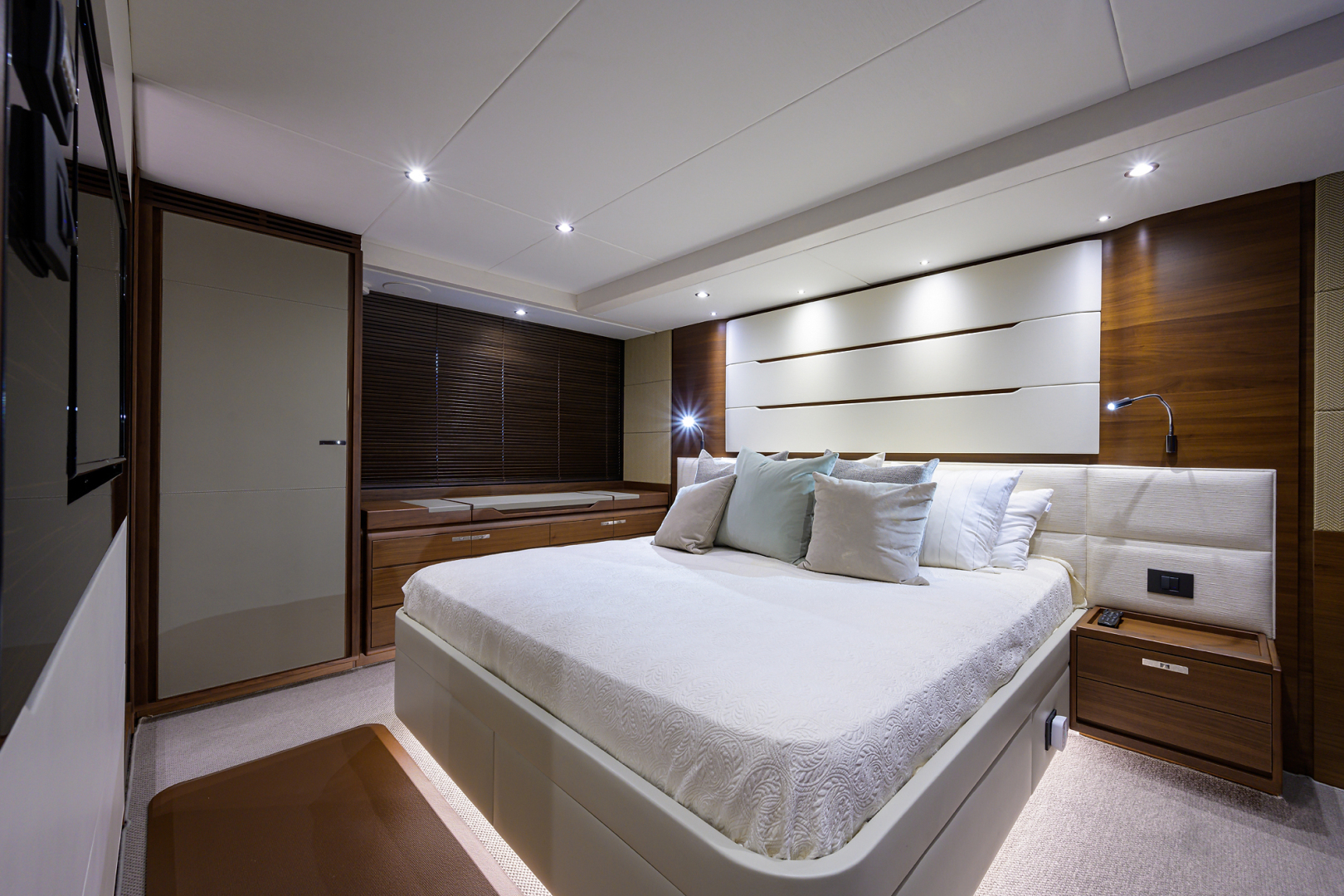 Princess 68-The J Sea-Master Stateroom