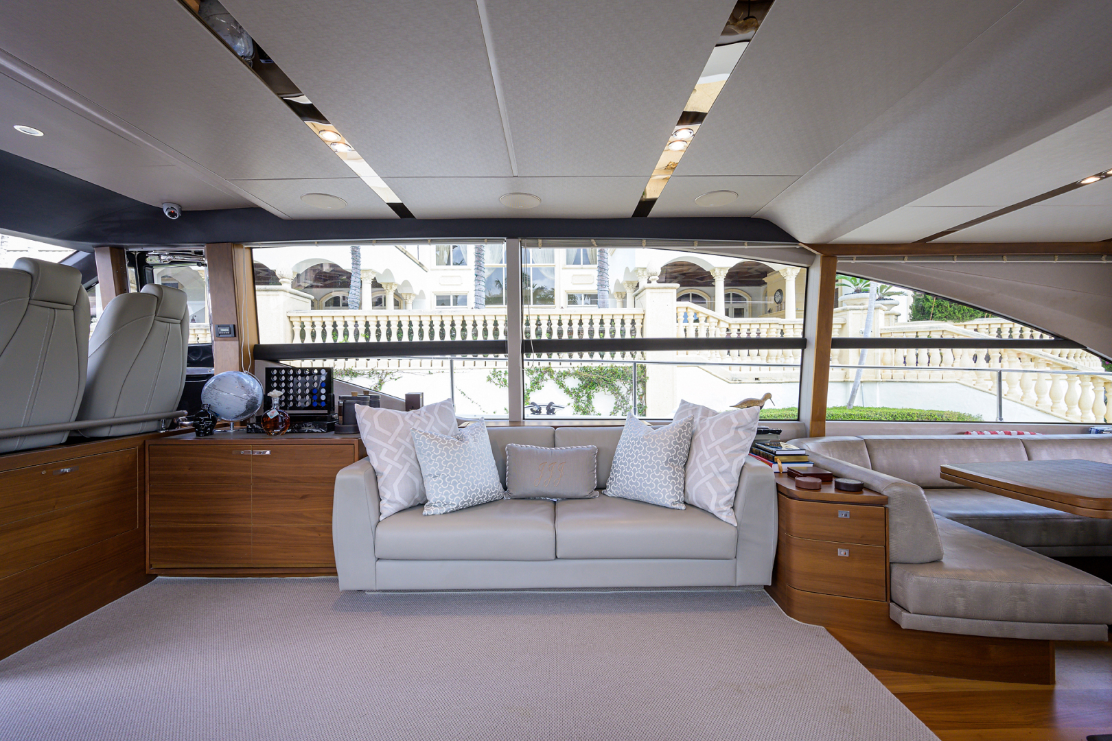 Princess 68-The J Sea-Salon
