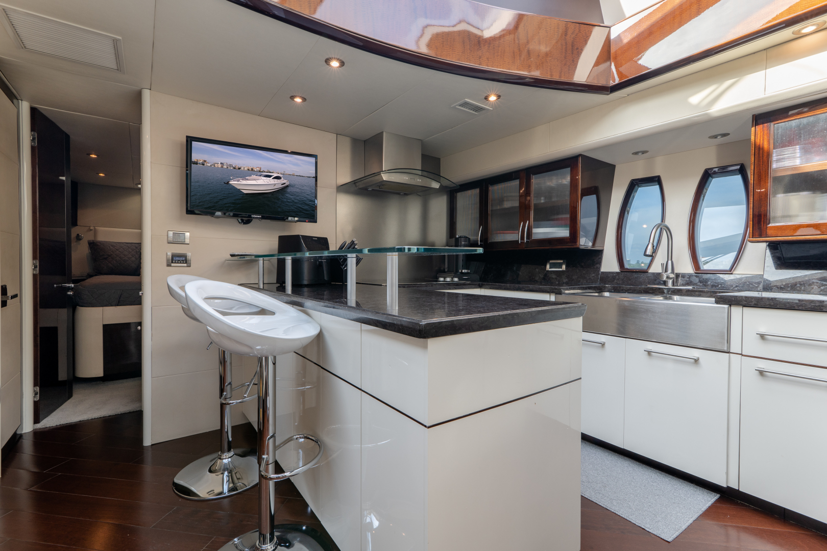 Lazzara 75 Salacia - Galley