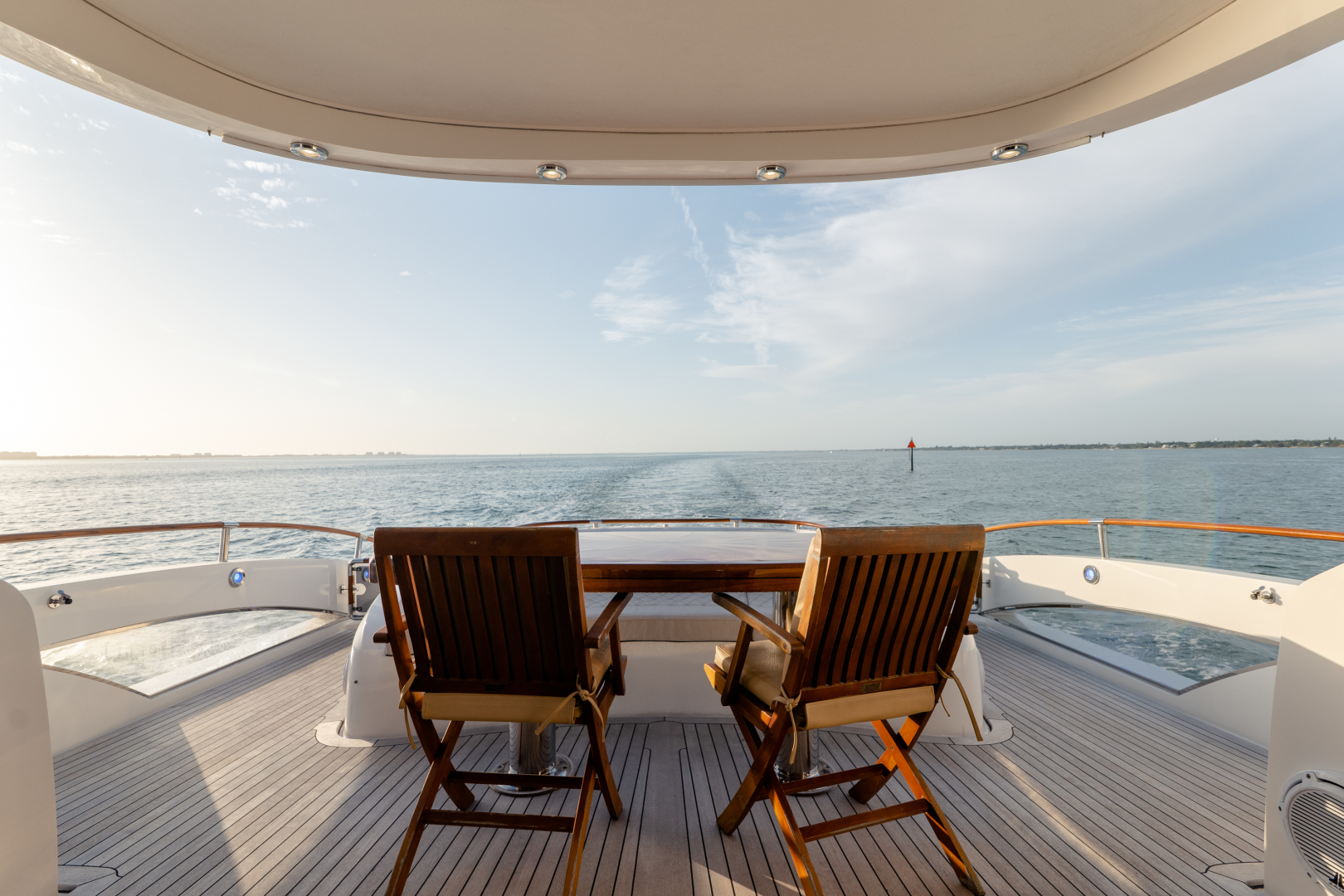Lazzara 75 Salacia - Aft Deck