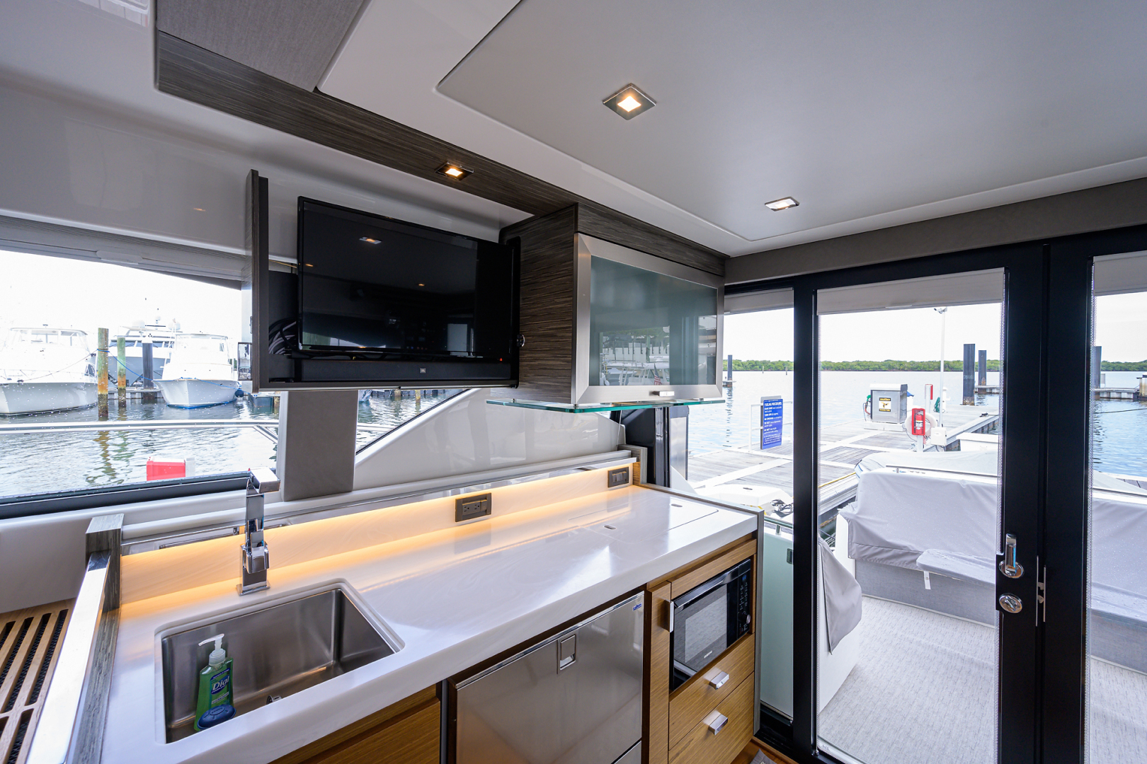 Tiara-44-Sea Major II-Galley