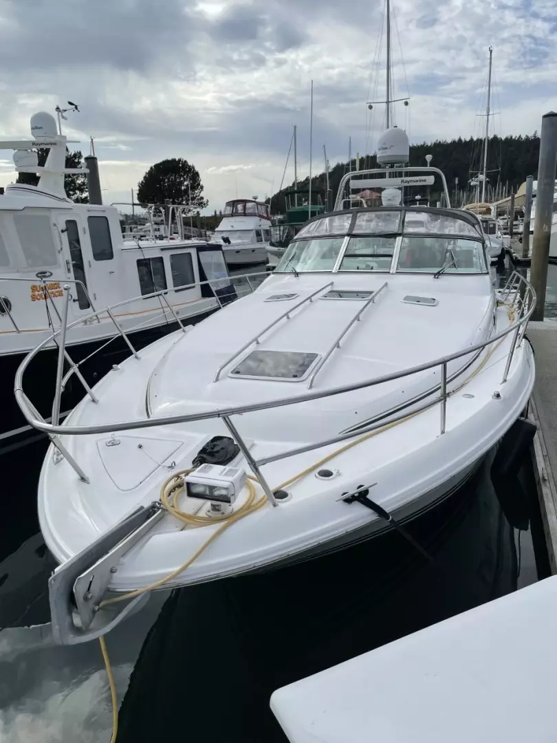 Sea Ray Sundancer 370 Yacht For Sale