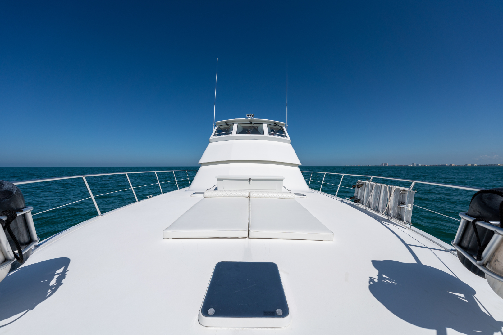 Classica 54ft 1998 Viking Yacht For Sale MacGregor Yachts classica-54ft-1998-viking-yacht-for-sale-macgregor-yachts