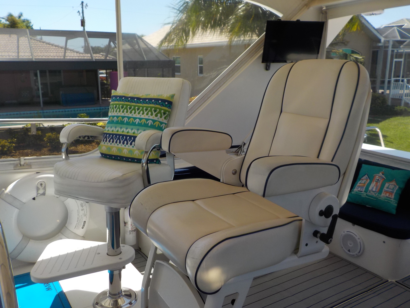 Symbol 58 - Amazing Grace - Helm Seating