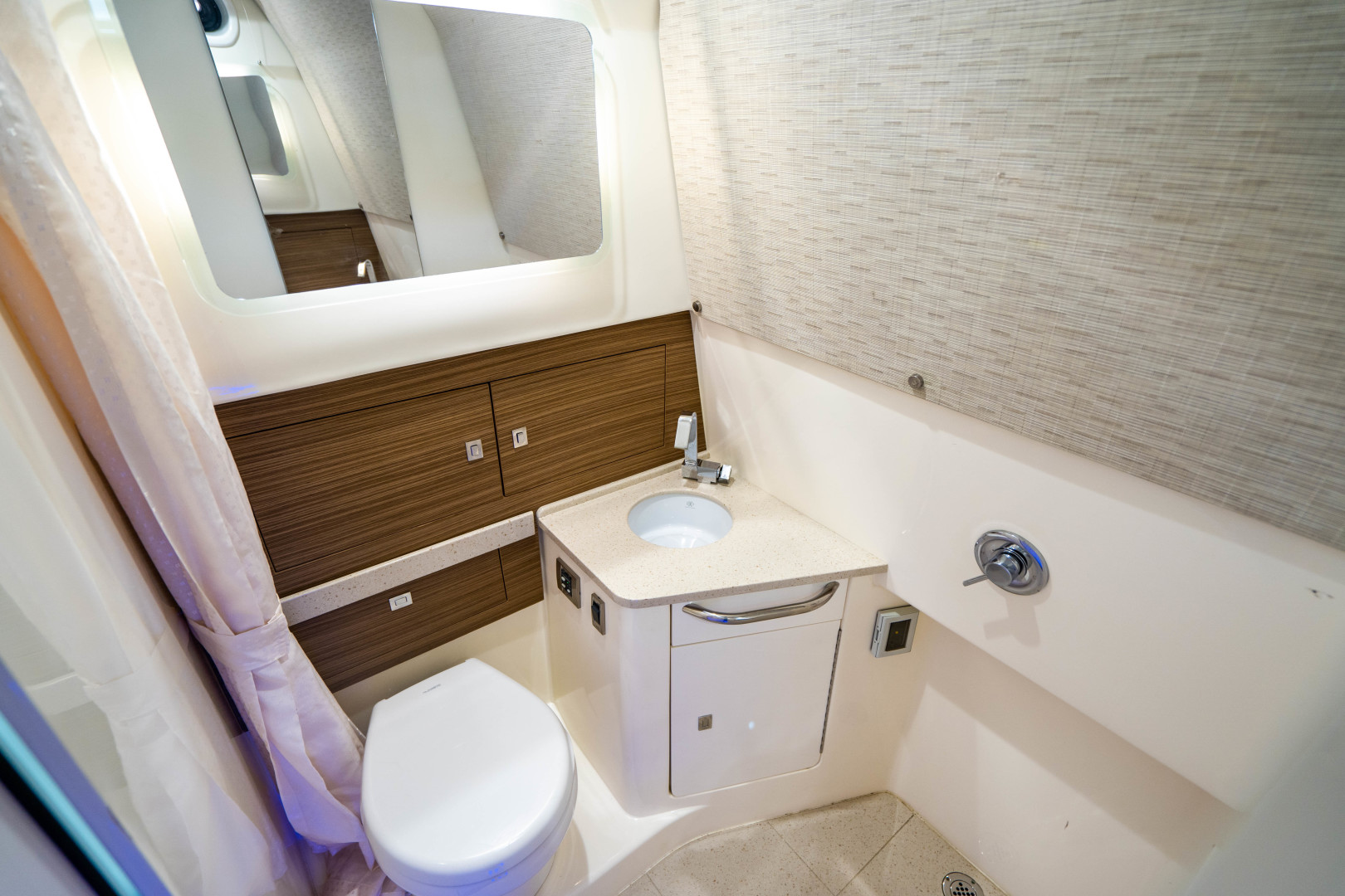 Boston Whaler 42 - Lady G - Head