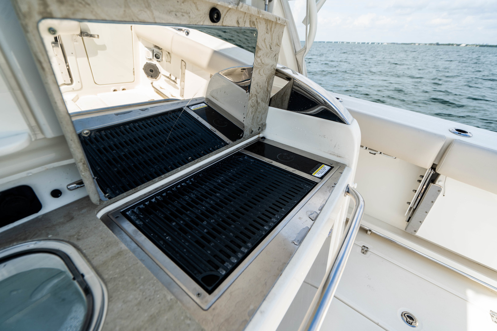 Boston Whaler 42 - Lady G - Grill