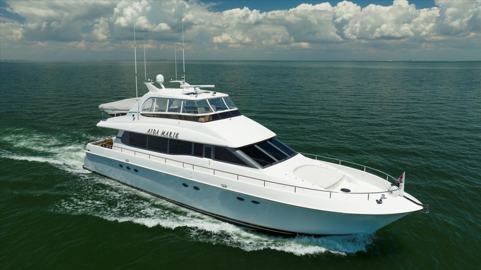 AIDA MARIE 76ft Lazzara Yachts Yacht For Sale