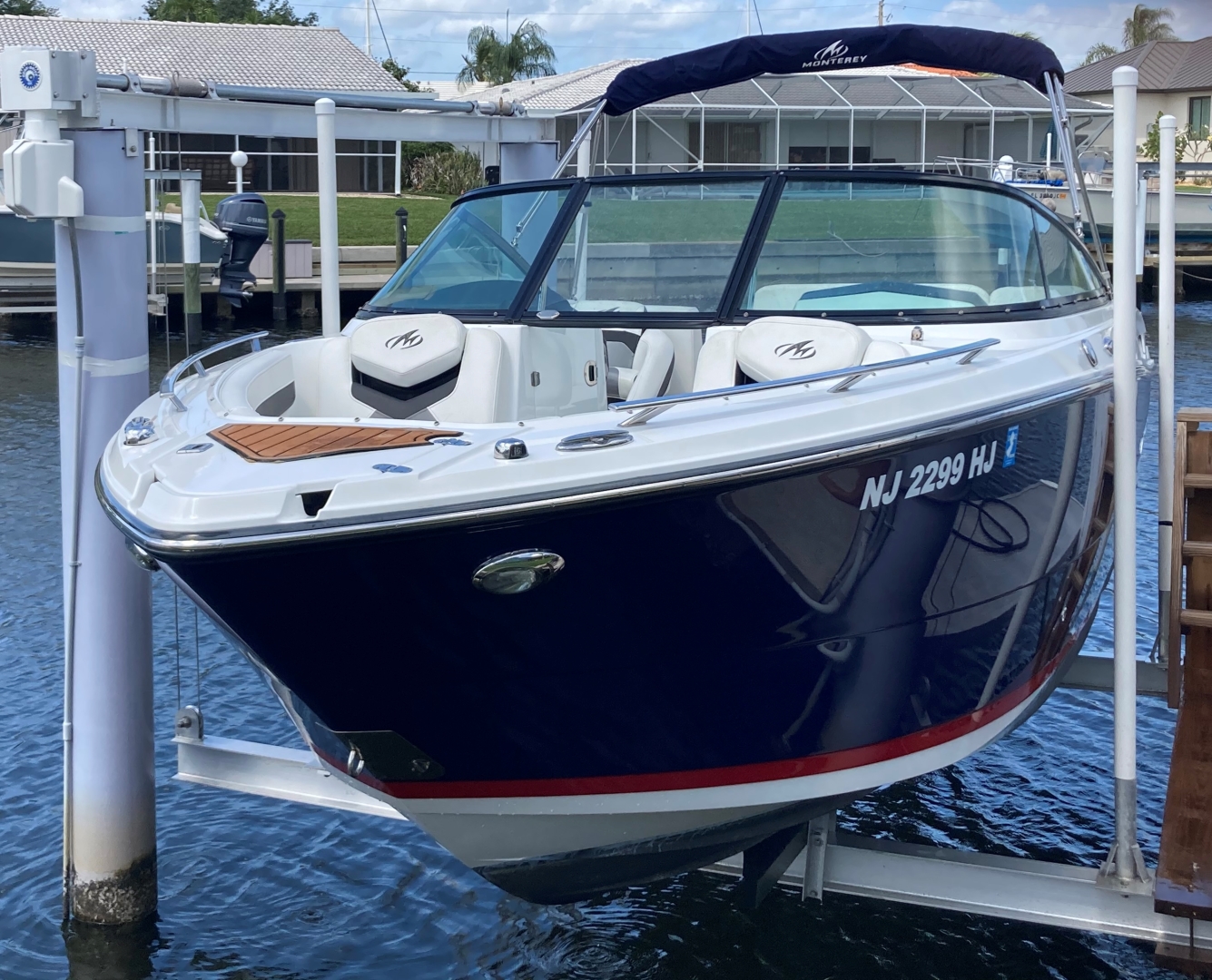 26ft Monterey Yacht For Sale