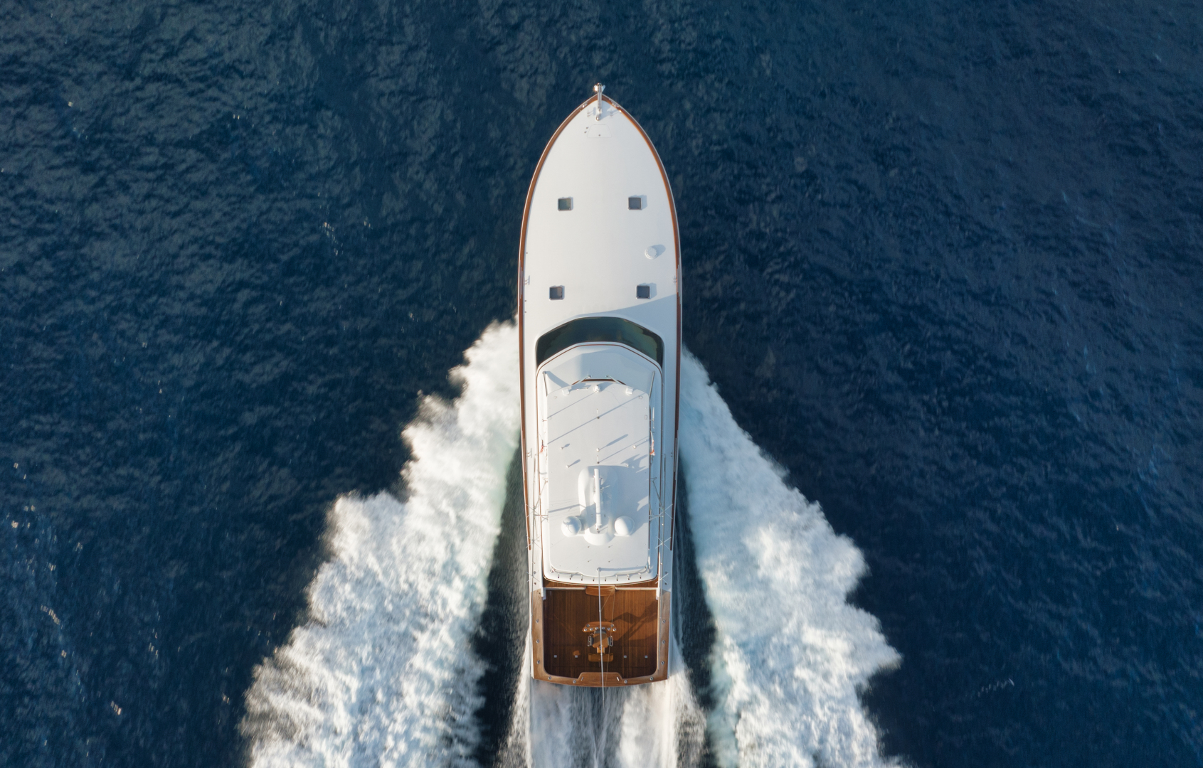 Whiticar 77 - Kings Blue - aerial profile