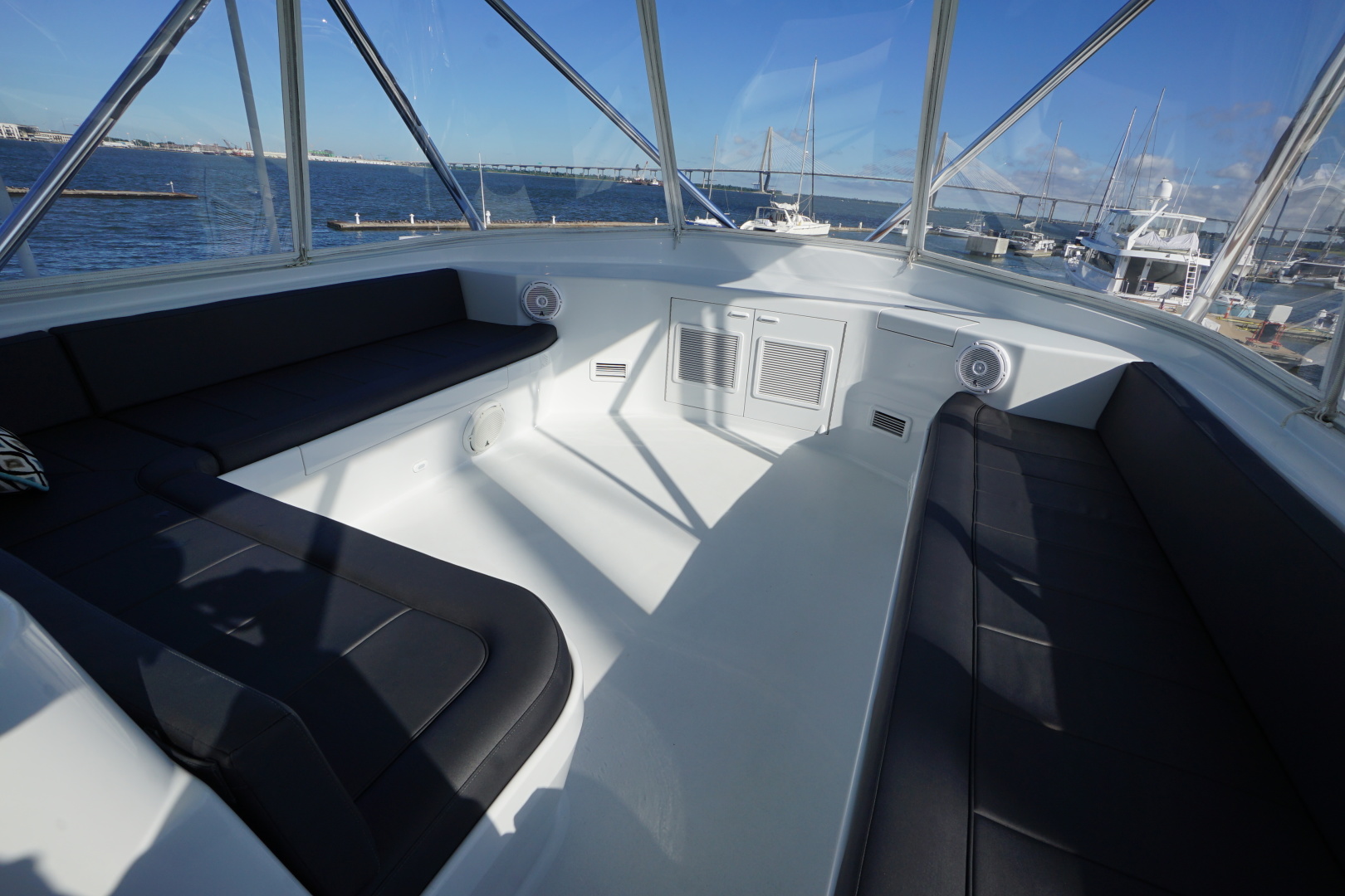 Whiticar 77 - Kings Blue - flybridge seating