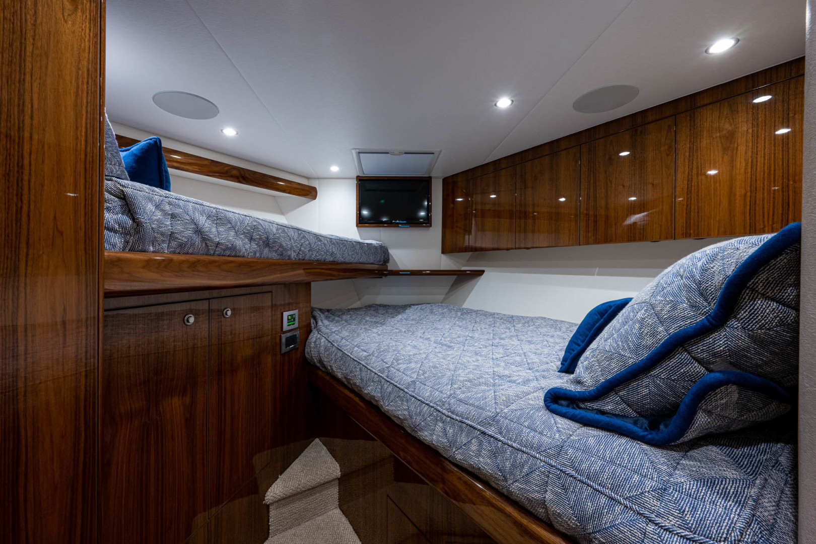 Viking 58-Double G-Forward Stateroom