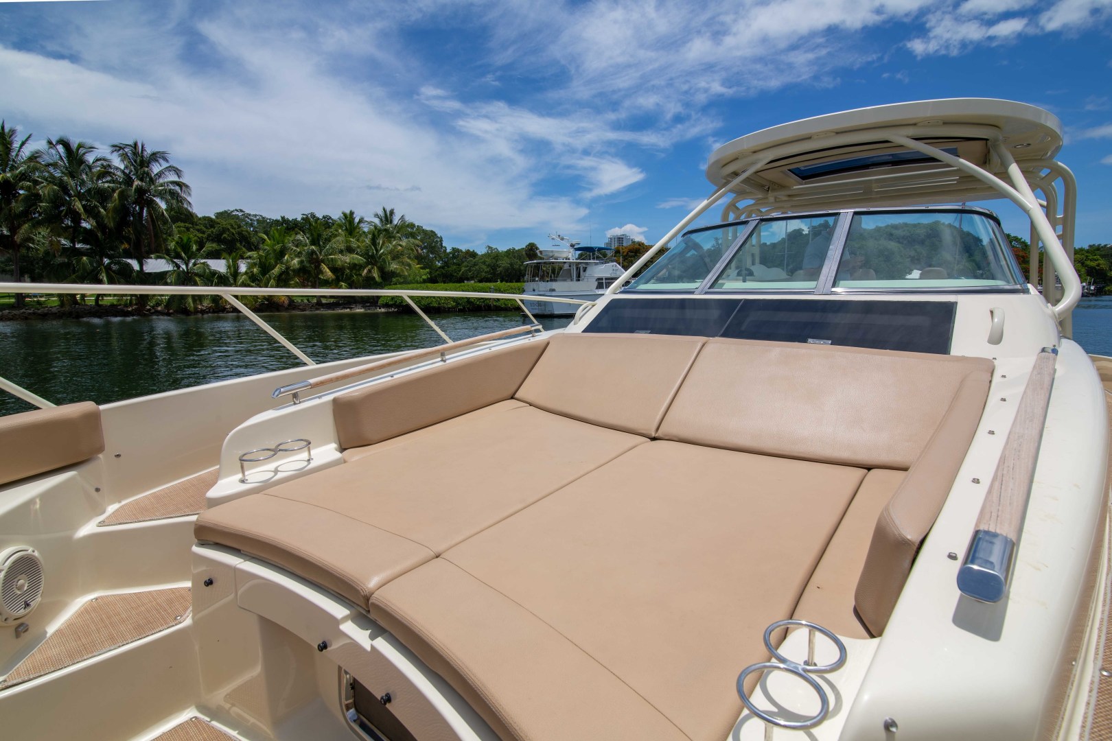 Chris-Craft 38 - Nauti Love