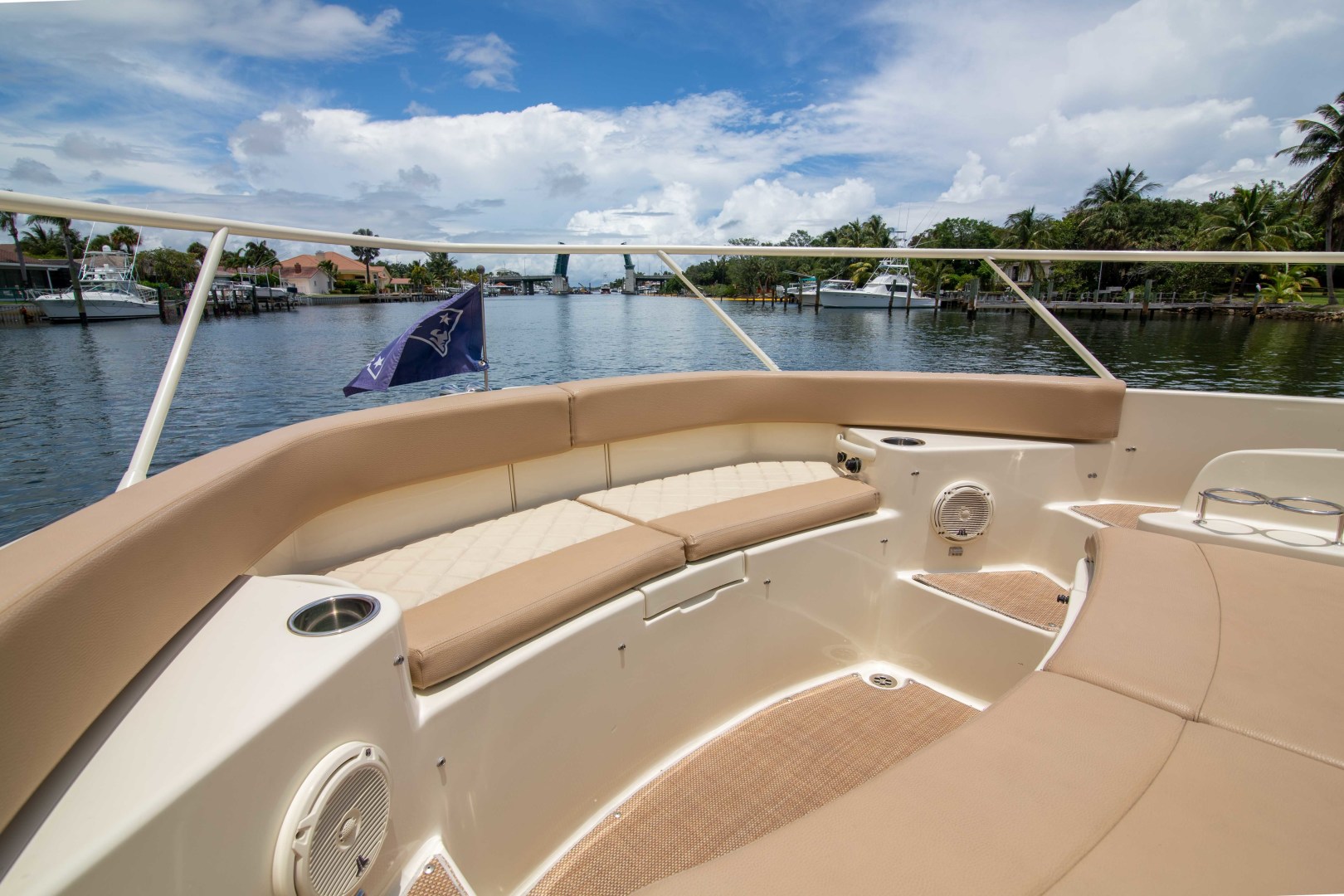 Chris-Craft 38 - Nauti Love