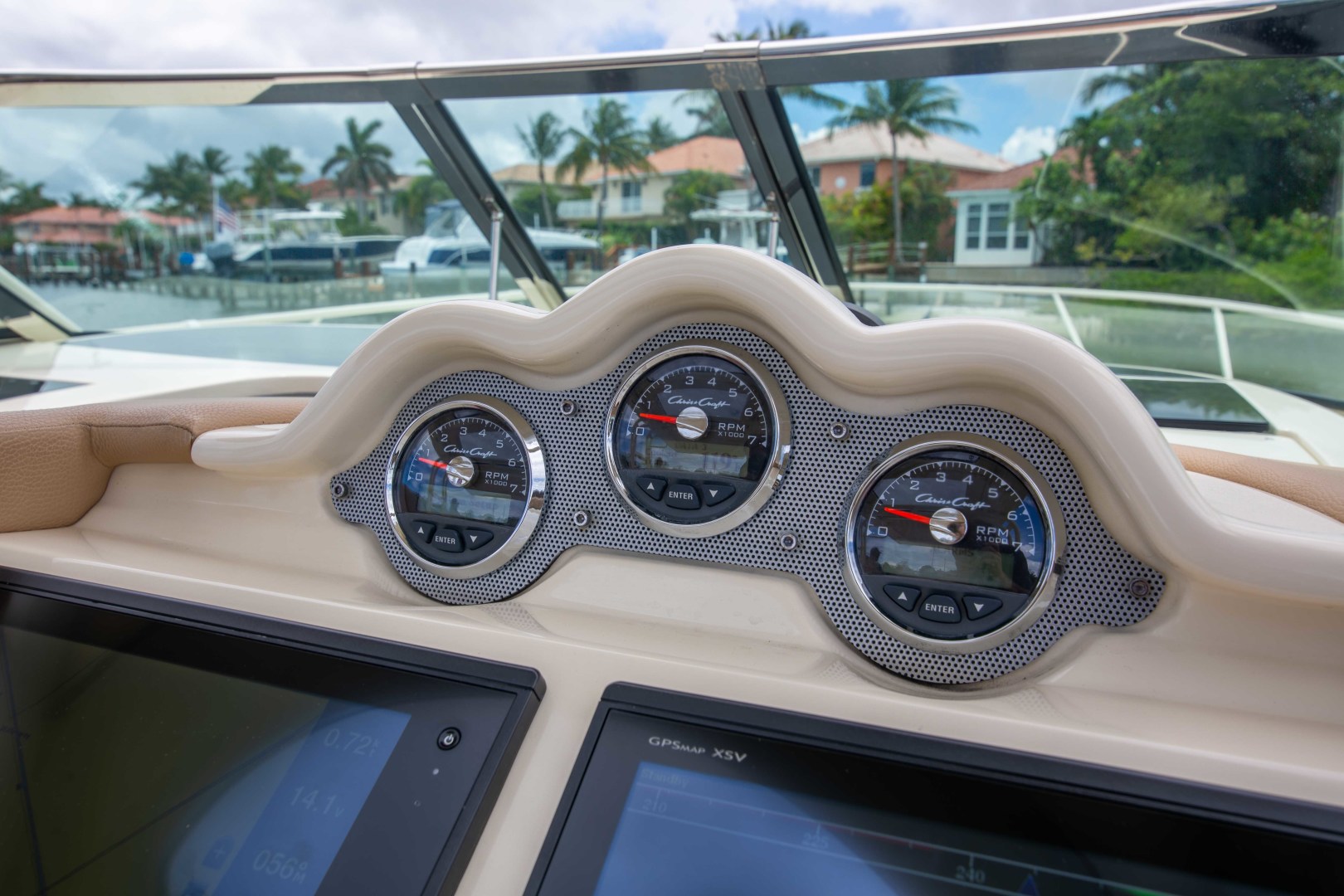 Chris-Craft 38 - Nauti Love