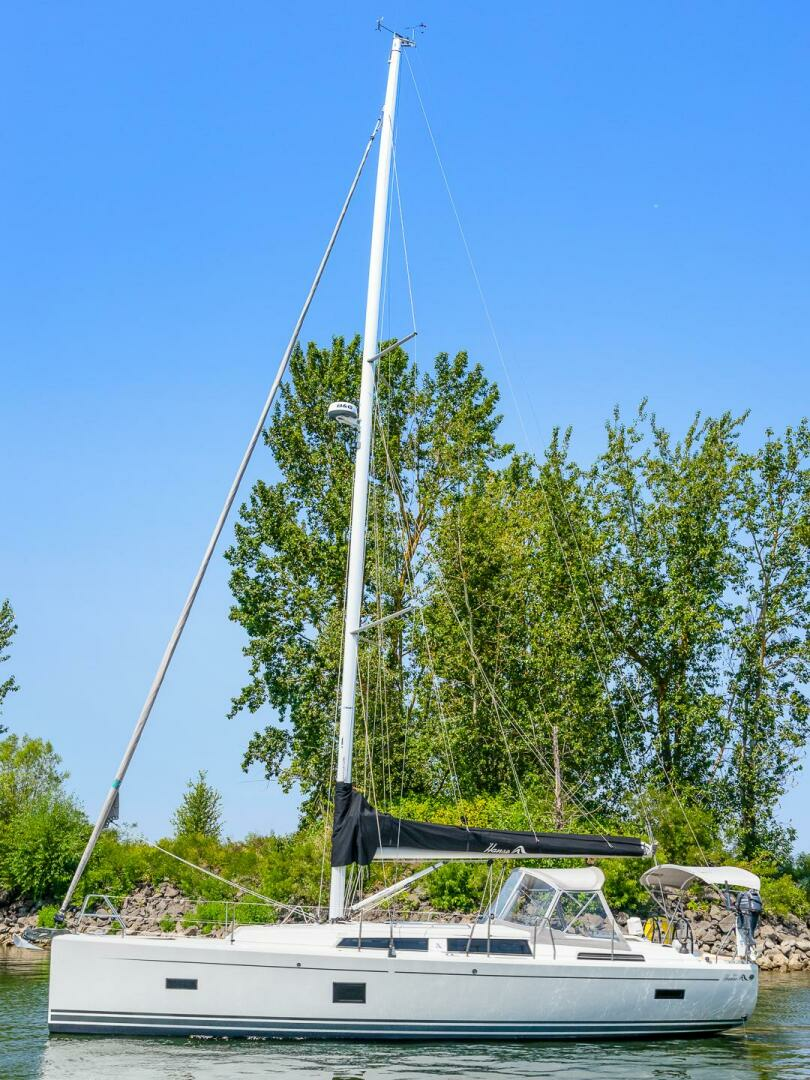 Hanse 388 Yacht For Sale