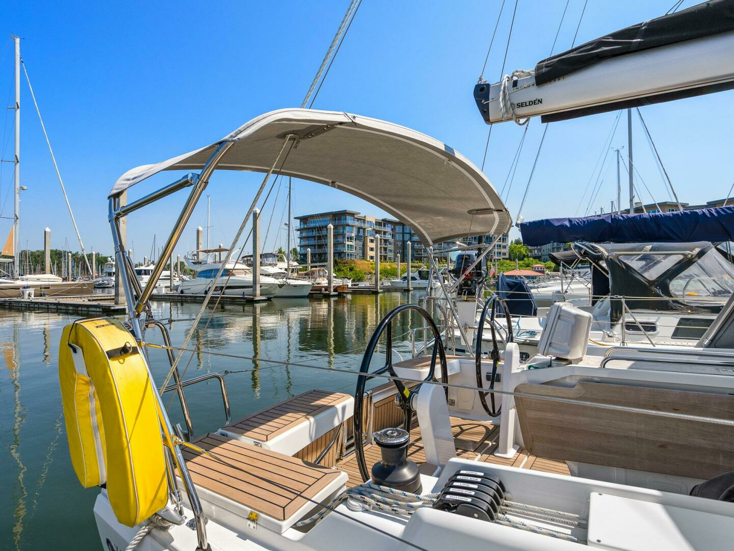 Hanse 388 Yacht For Sale
