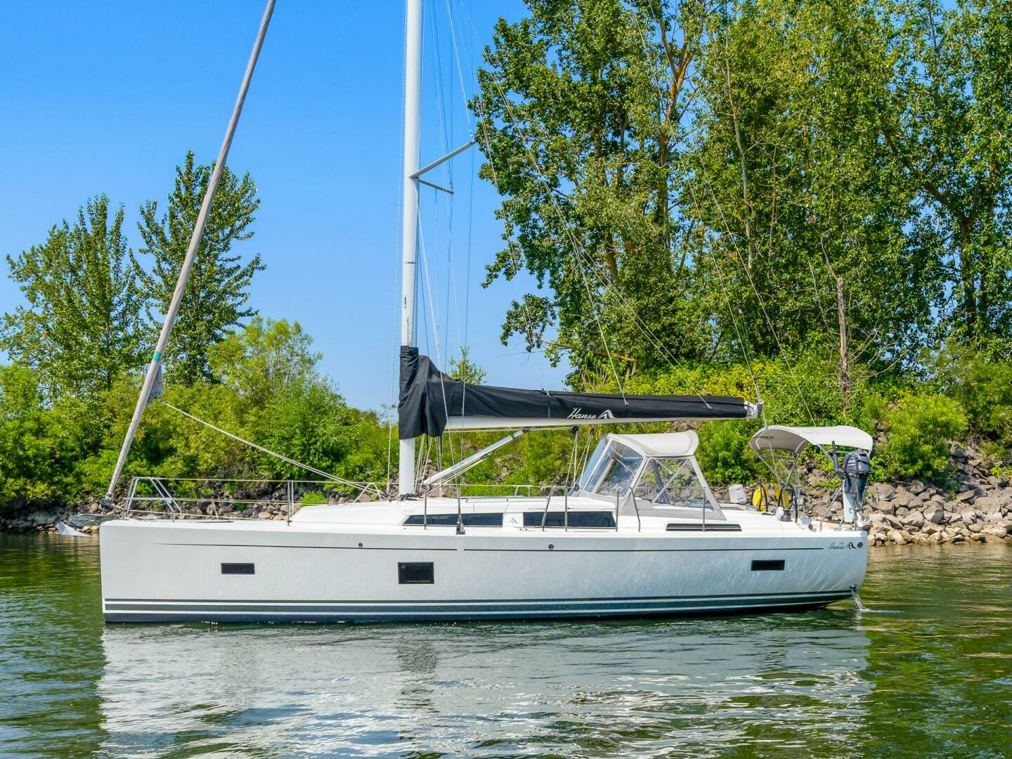 Hanse 388 Yacht For Sale