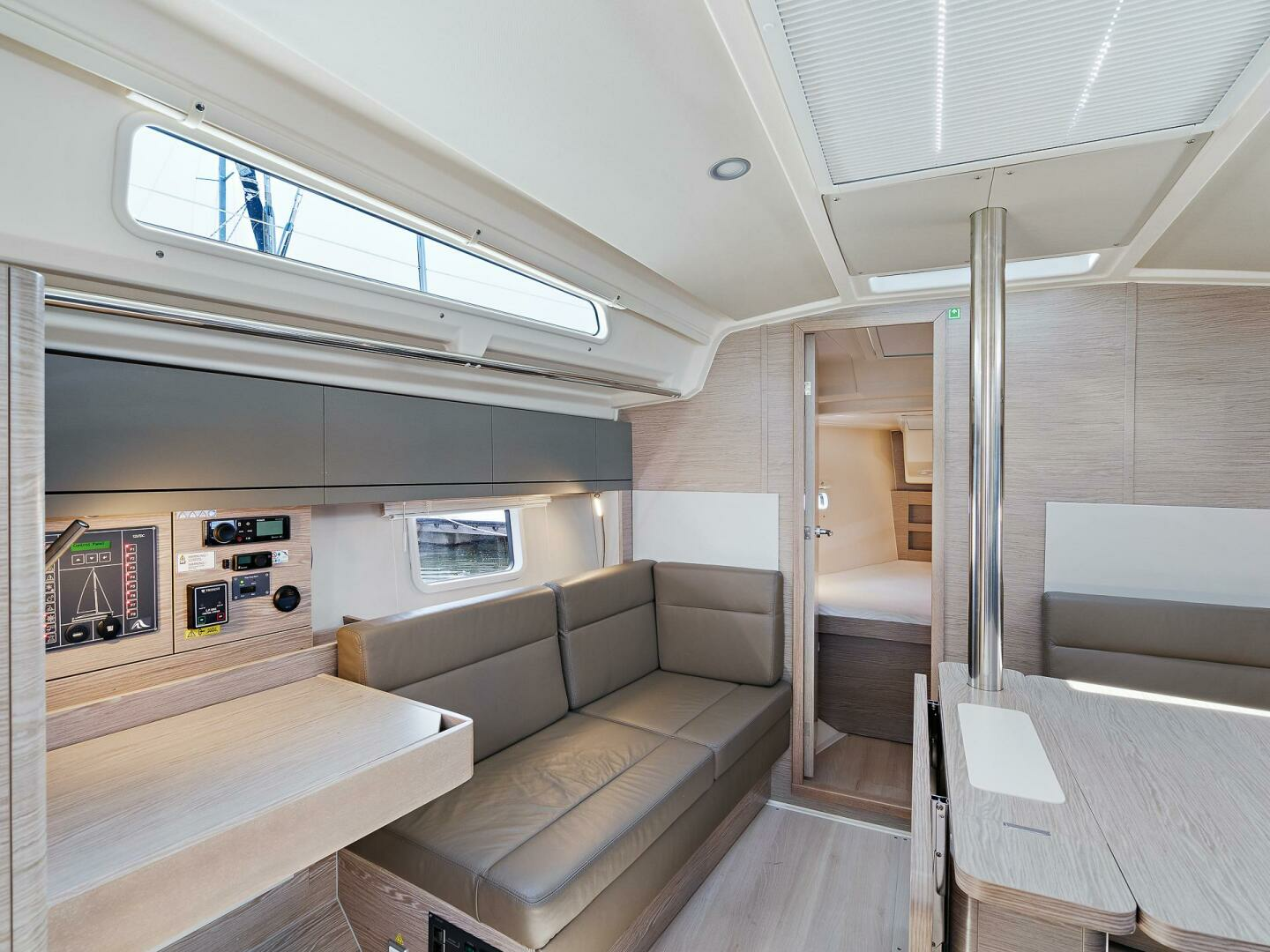 Hanse 388 Yacht For Sale
