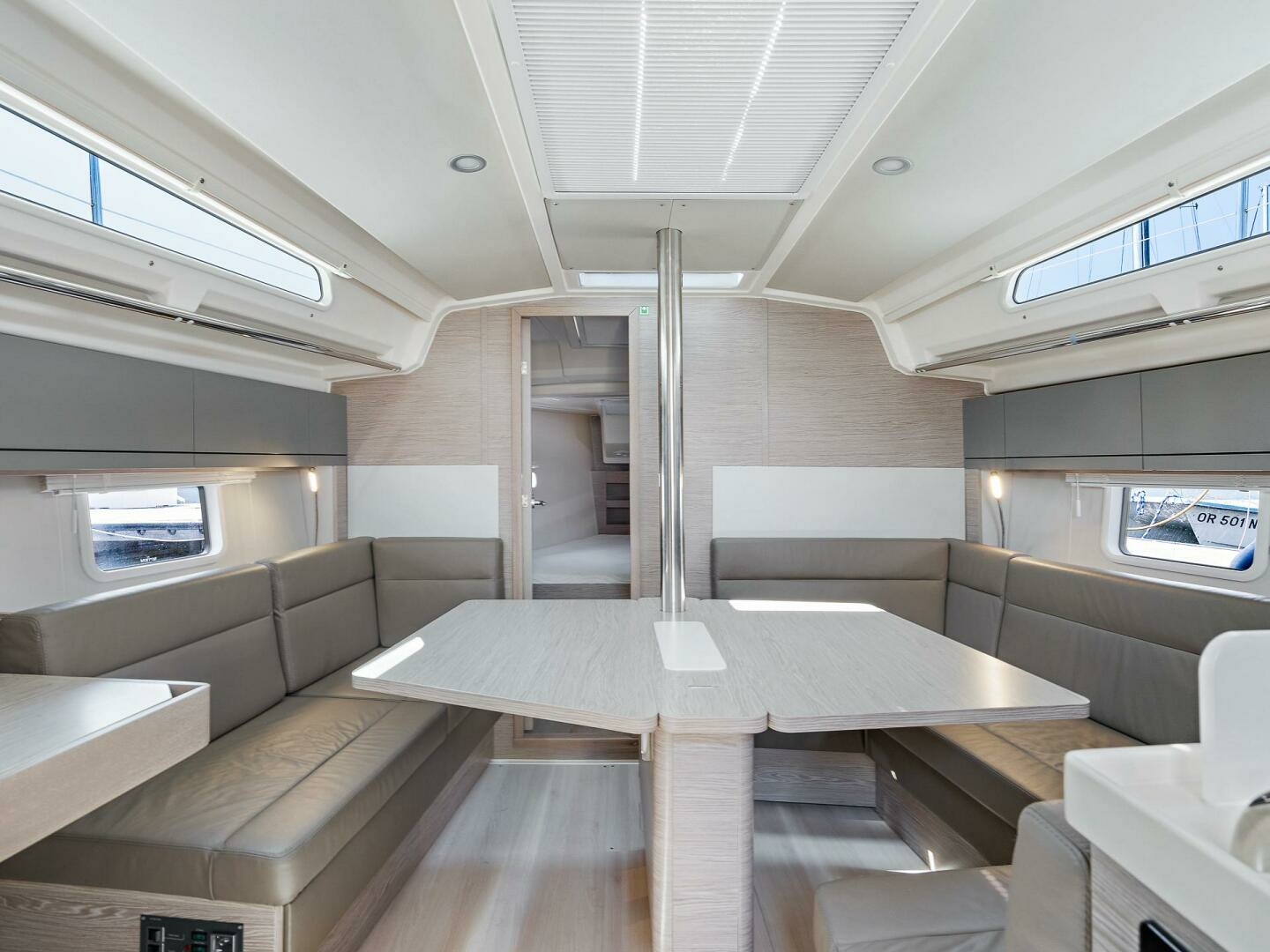 Hanse 388 Yacht For Sale