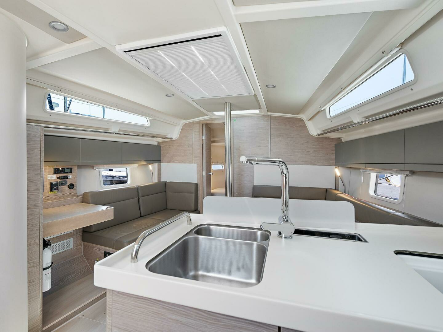 Hanse 388 Yacht For Sale