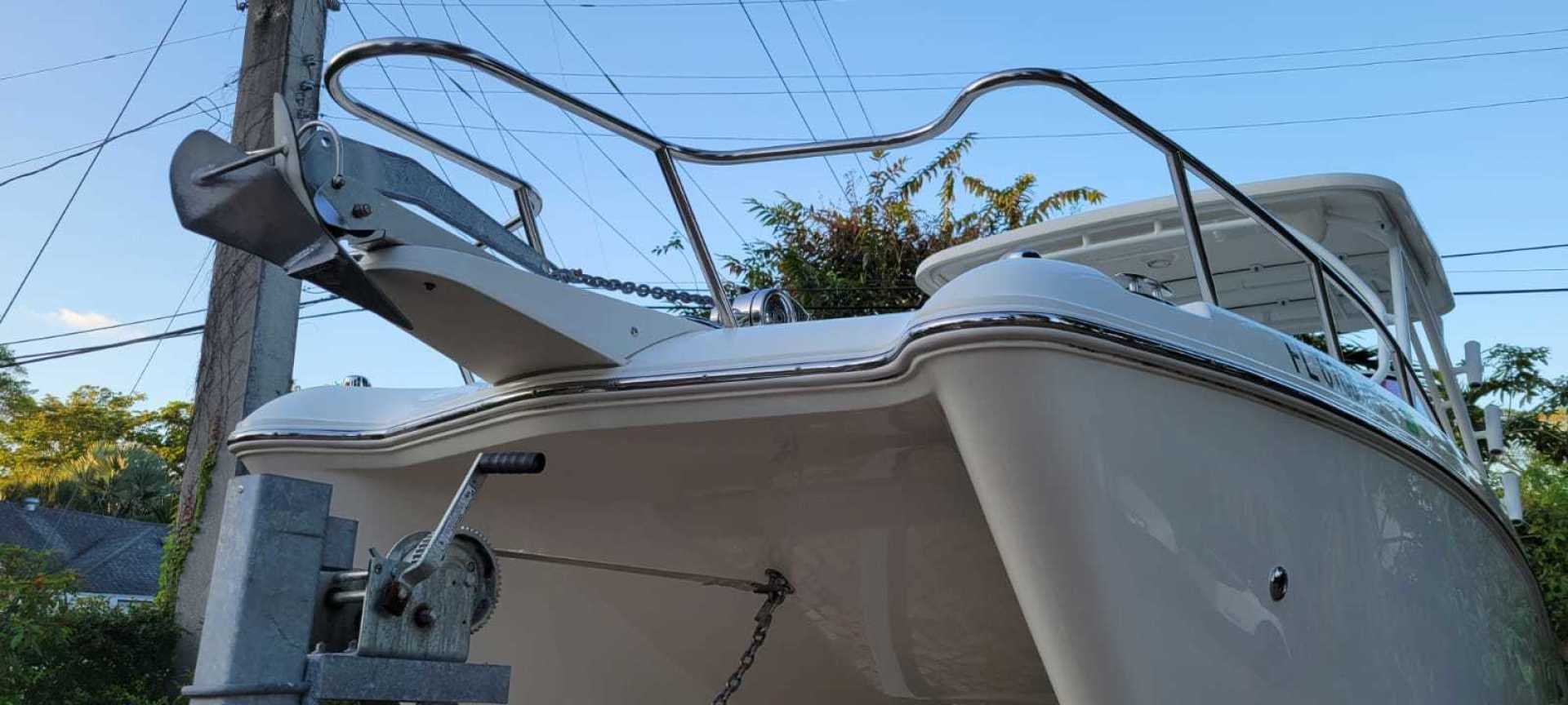 World Cat 25 - No Name - Bow/Anchor