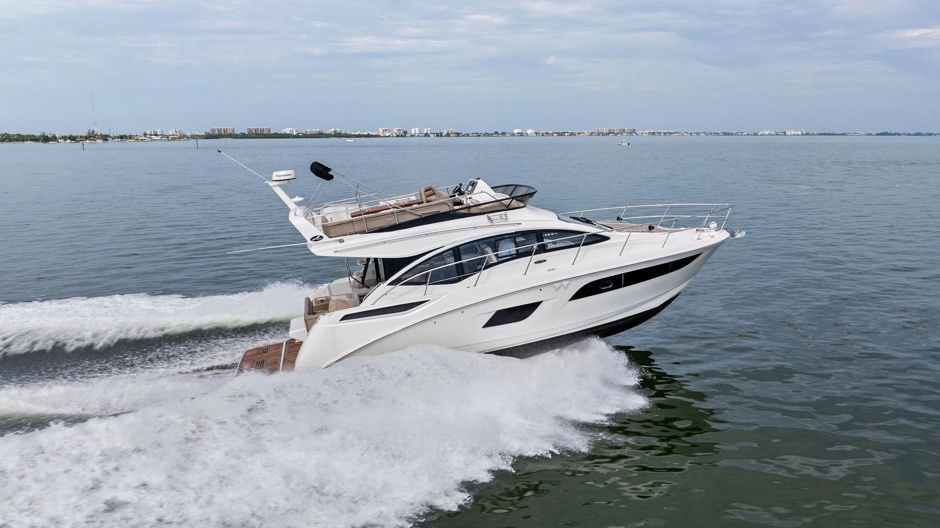 Sea Ray 400 fly Yacht For Sale