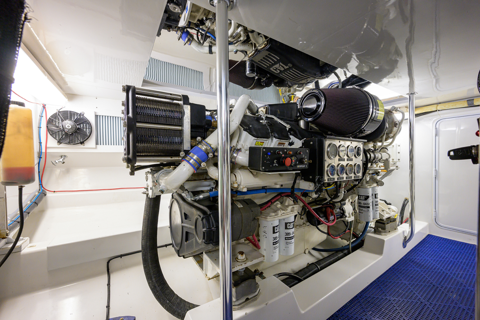 Titan 62 - Old #7 - engine room