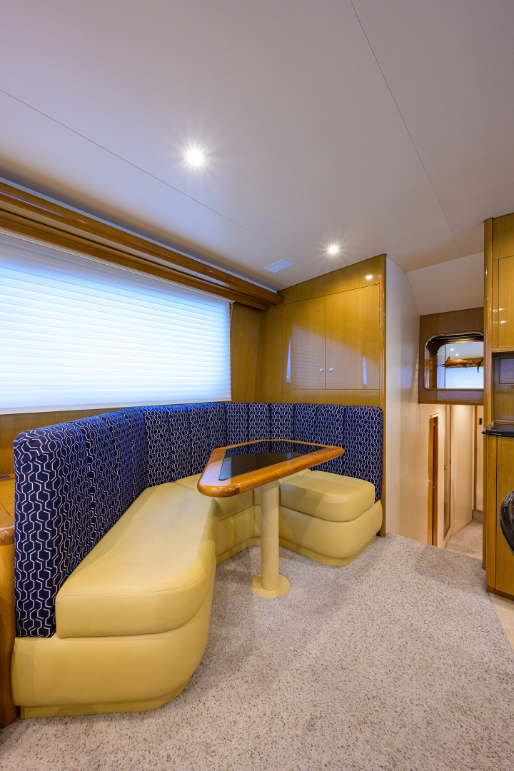 Titan 62 - Old #7 - interior