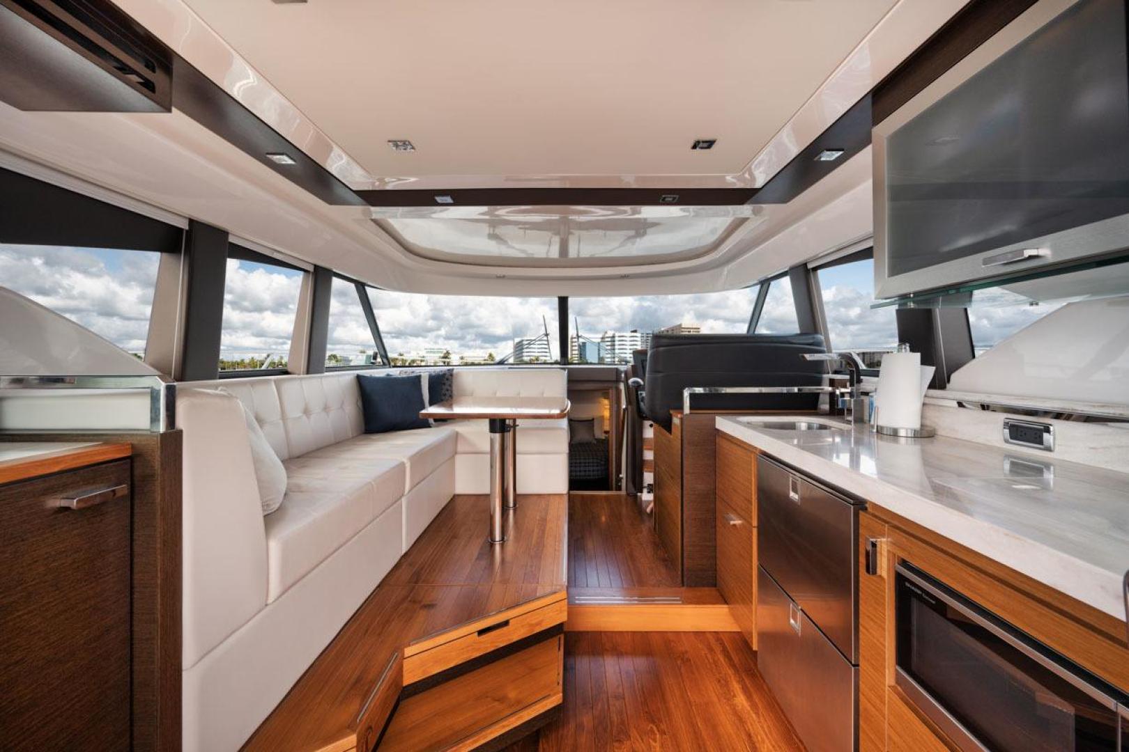 Tiara 44 - Blue Skies - interior