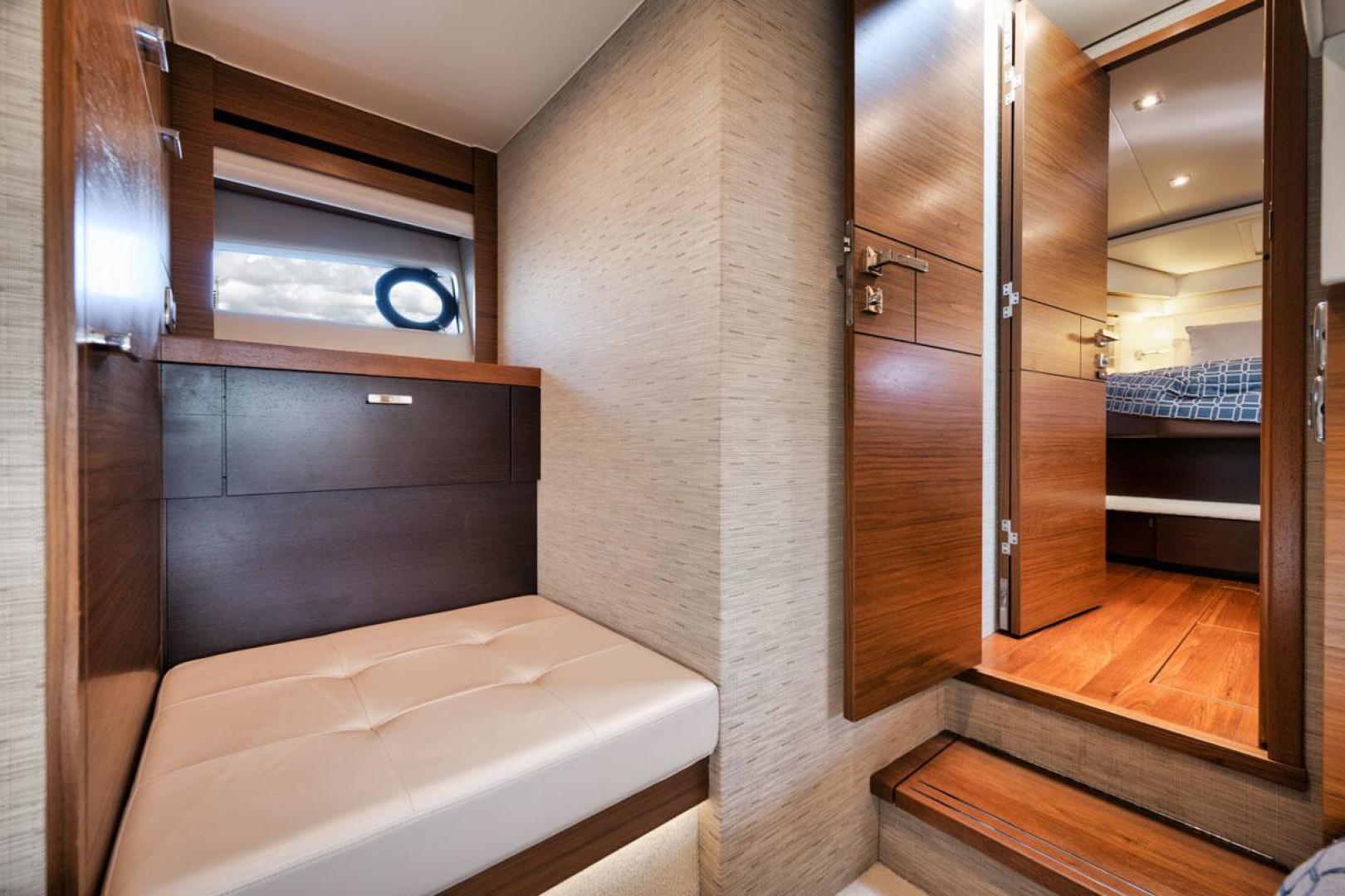 Tiara 44 - Blue Skies - interior