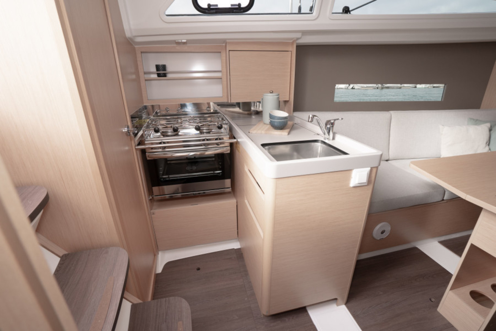 132 30ft Beneteau Yacht For Sale