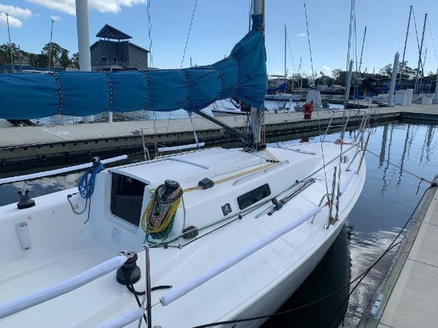 Pier Pressure 30ft J Boats Yacht For Sale