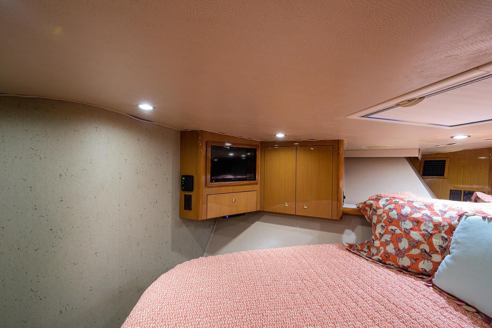 Viking 52 - Plane Waste - VIP Forward Stateroom