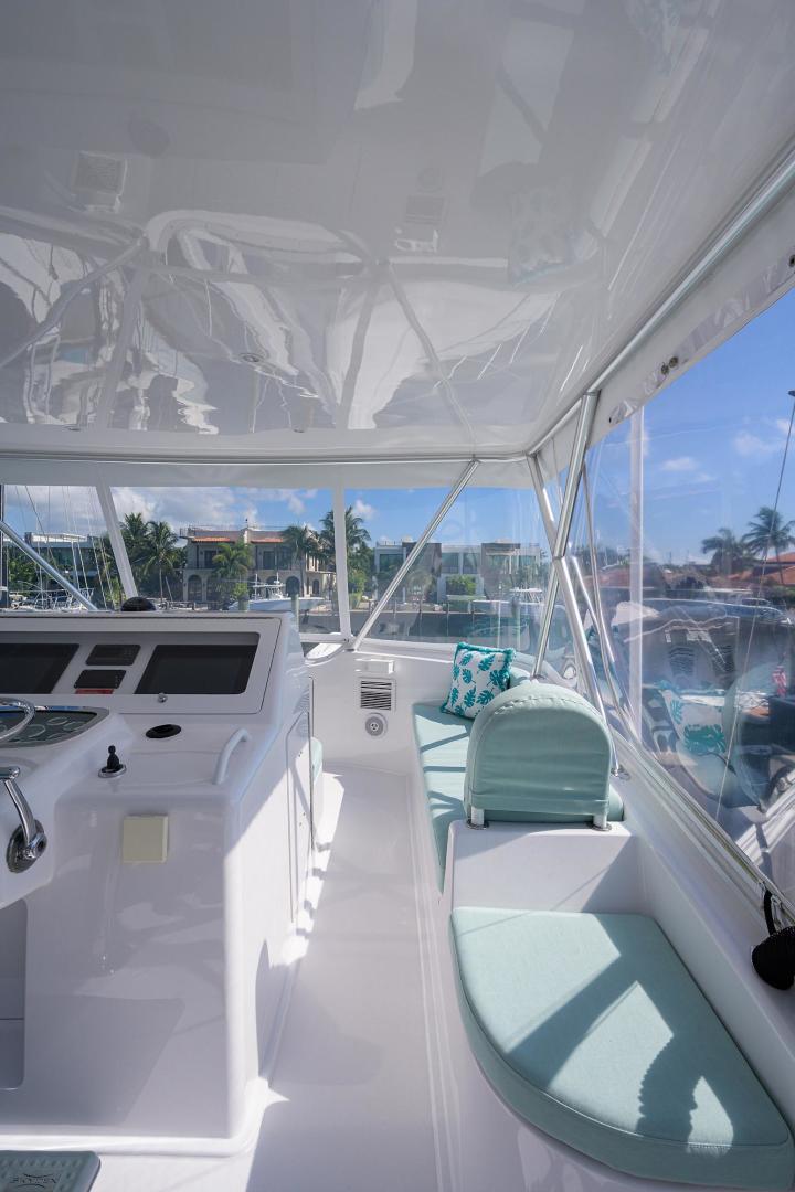 Viking 52 - Plane Waste - Flybridge Seating