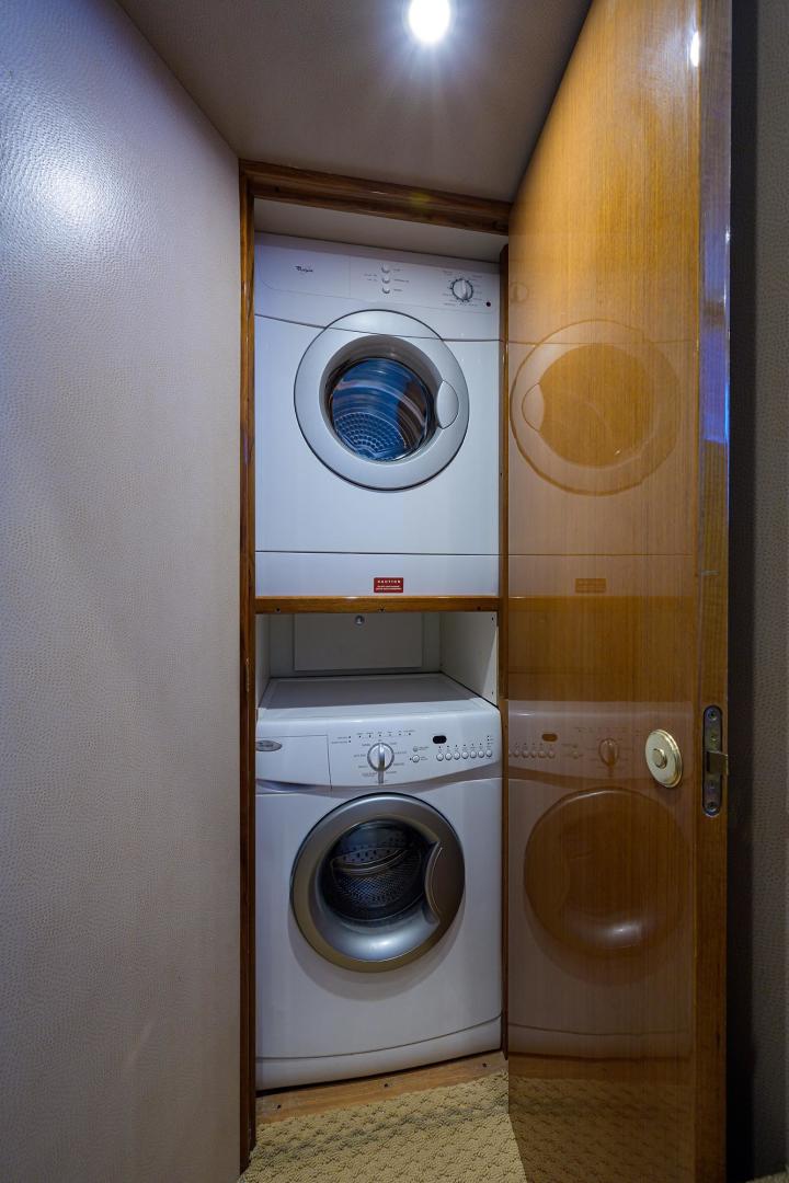 Viking 52 - Plane Waste - Washer/Dryer