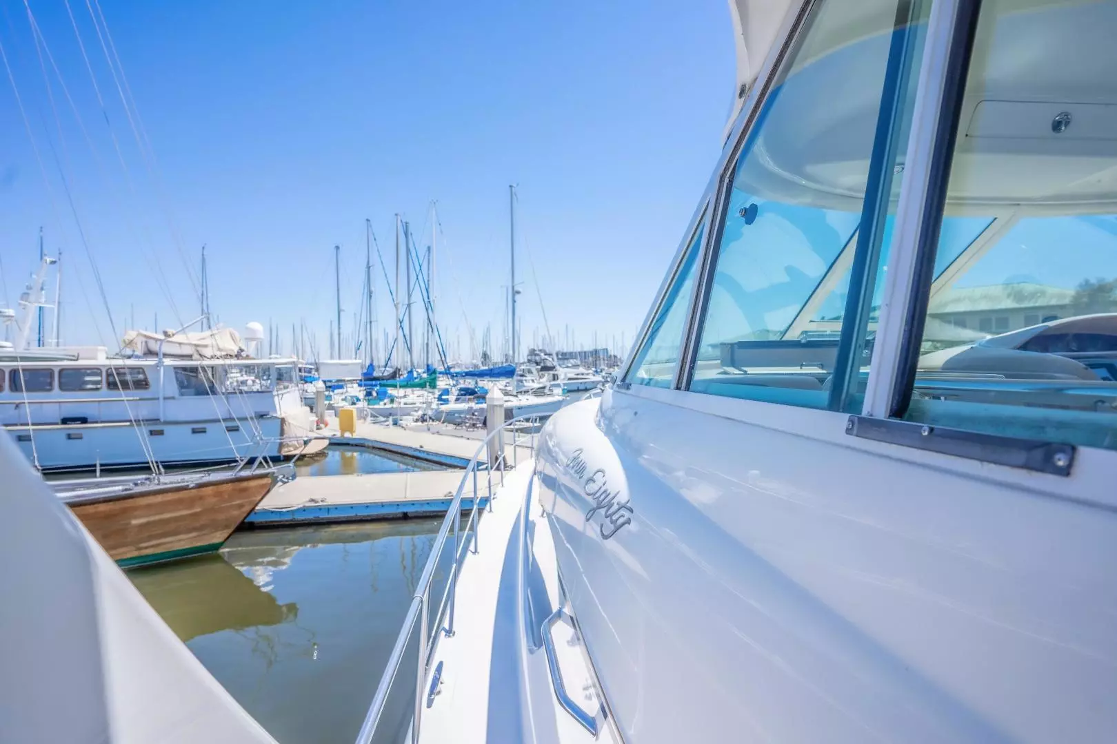 Sea Ray  Yacht For Sale