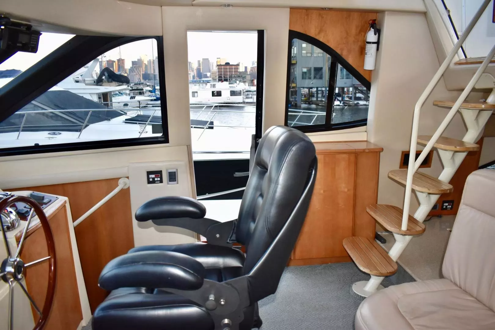 Meridian  Yacht For Sale