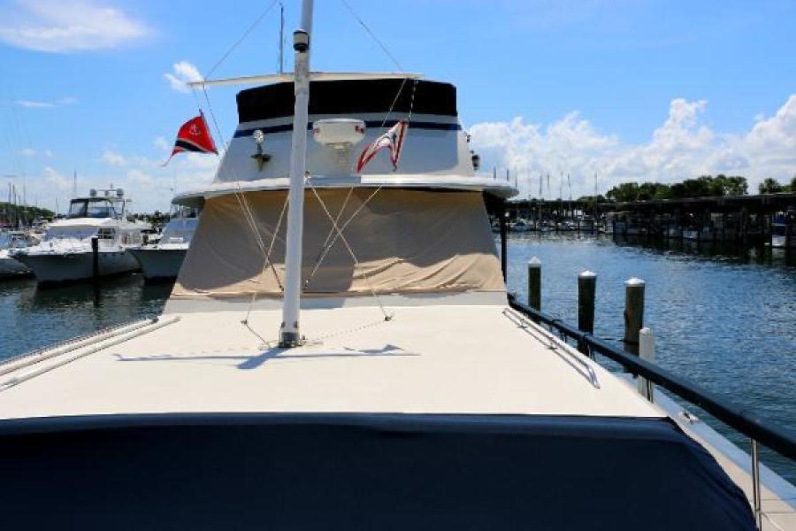 43ft Hatteras Yacht For Sale