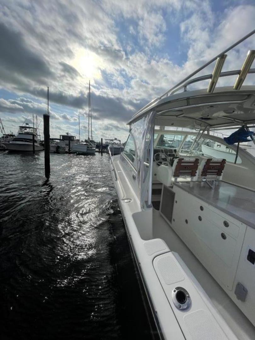2006 Pursuit 34 Drummond Island Runner Yacht For Sale No Name SI Yachts