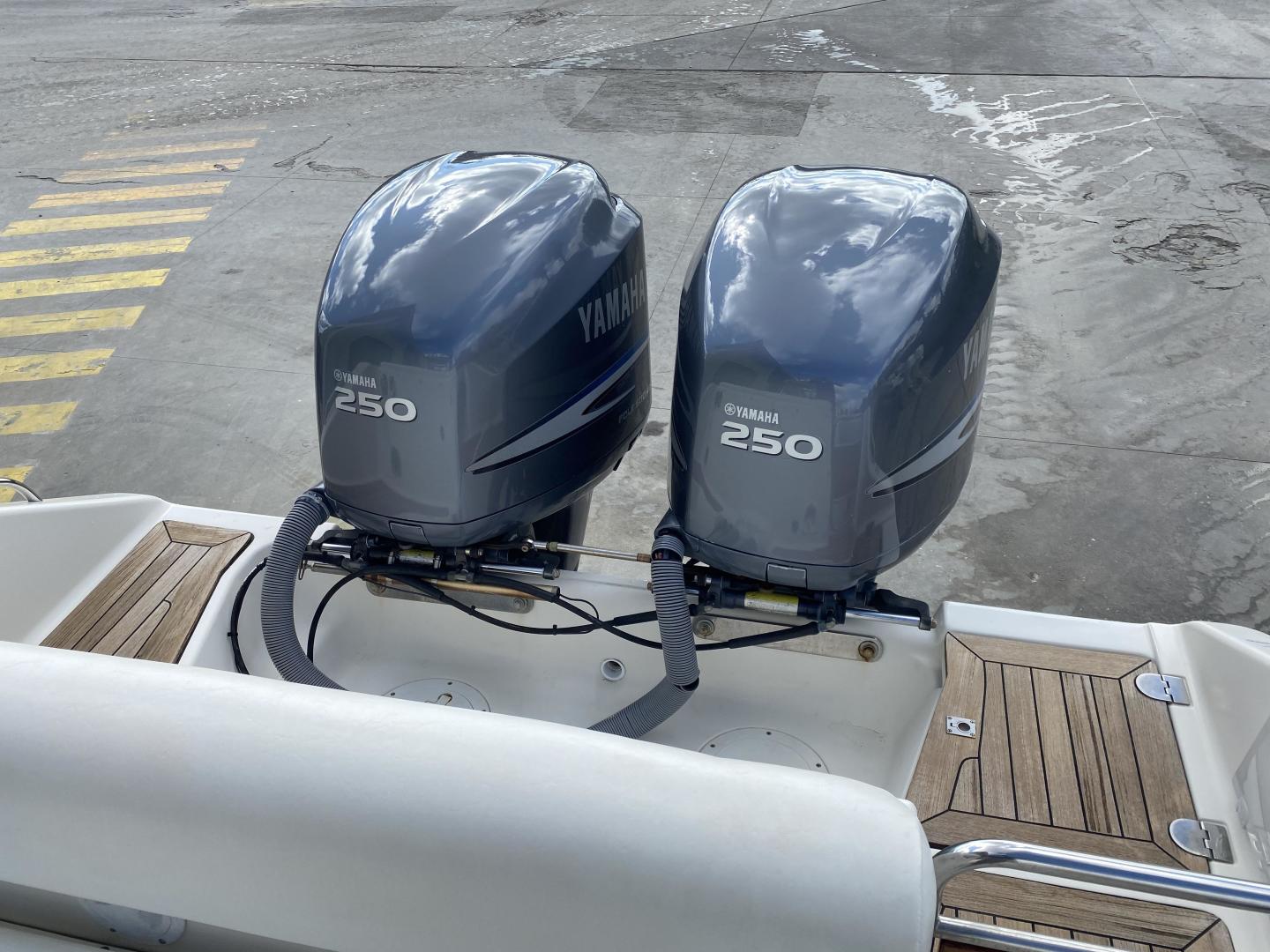 2006 Pursuit 34 Drummond Island Runner Yacht For Sale No Name SI Yachts